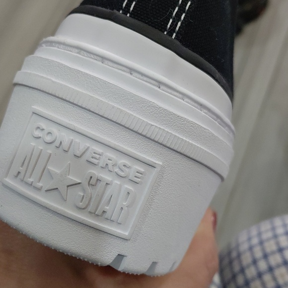 Converse Black Lace-Up High-Top Platform Boots with White Sole - Picture 8 of 8